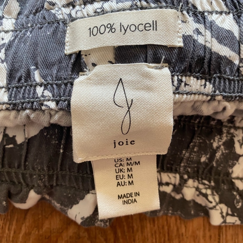Joie Charcoal and Cream Abstract Print Pull-On Shorts - Picture 3 of 5